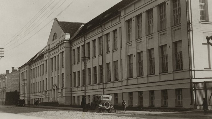Tartu ülikooli õppehoone Aia (Vanemuise) t. 46 1930-ndatel
